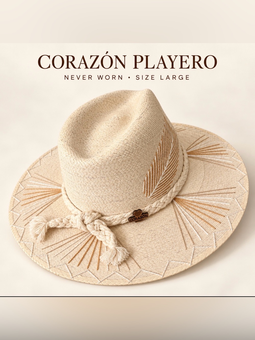 Corazón Playero Kapalua White and Gold Hand Embroidered Palm Straw Hat